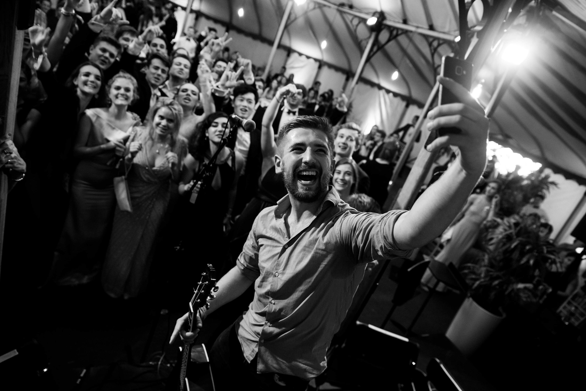 LIVE MUSIC - HARRI BEASLEY 8PM