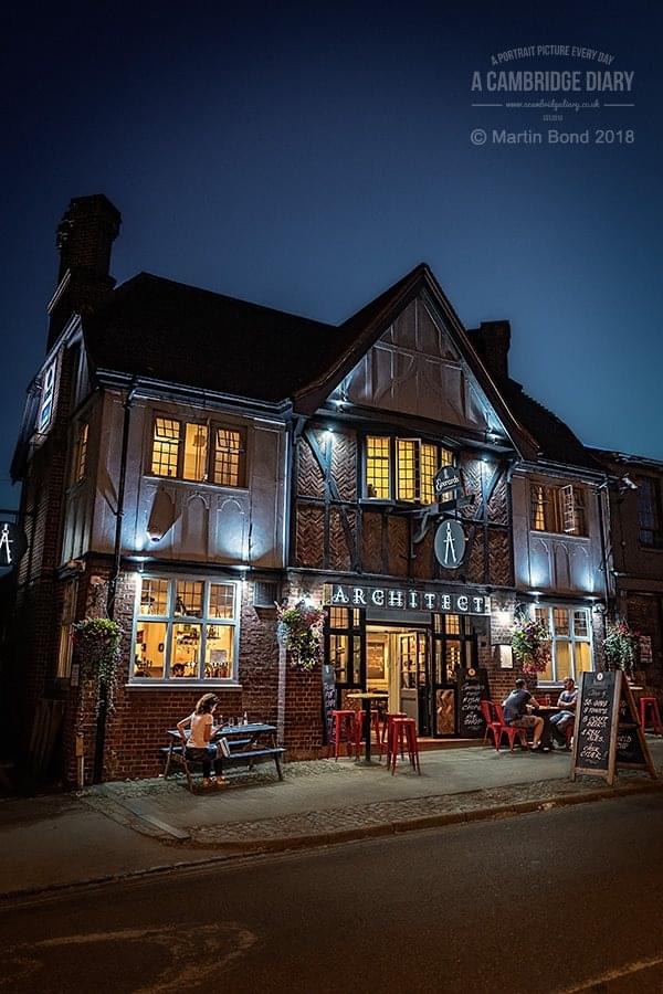 LIVE MUSIC - OLLIE STONEMAN